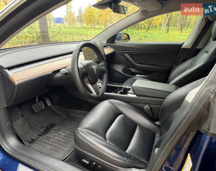 Синий Тесла Модель 3, объемом двигателя 0 л и пробегом 63 тыс. км за 21500 $, фото 12 на Automoto.ua