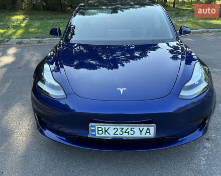 Синий Тесла Модель 3, объемом двигателя 0 л и пробегом 62 тыс. км за 13900 $, фото 3 на Automoto.ua