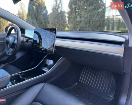 Синий Тесла Модель 3, объемом двигателя 0 л и пробегом 71 тыс. км за 17500 $, фото 81 на Automoto.ua