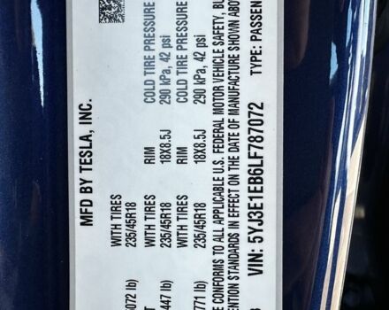 Синий Тесла Модель 3, объемом двигателя 0 л и пробегом 70 тыс. км за 23000 $, фото 7 на Automoto.ua