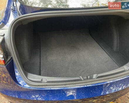 Синій Тесла Модель 3, об'ємом двигуна 0 л та пробігом 130 тис. км за 17000 $, фото 8 на Automoto.ua