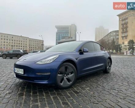 Синий Тесла Модель 3, объемом двигателя 0 л и пробегом 93 тыс. км за 20700 $, фото 4 на Automoto.ua