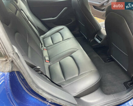 Синій Тесла Модель 3, об'ємом двигуна 0 л та пробігом 130 тис. км за 17000 $, фото 11 на Automoto.ua