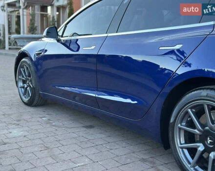 Синий Тесла Модель 3, объемом двигателя 0 л и пробегом 71 тыс. км за 17500 $, фото 33 на Automoto.ua