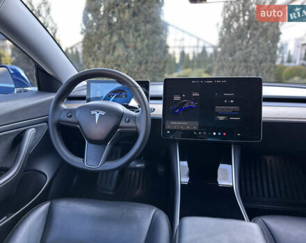 Синий Тесла Модель 3, объемом двигателя 0 л и пробегом 71 тыс. км за 17500 $, фото 60 на Automoto.ua