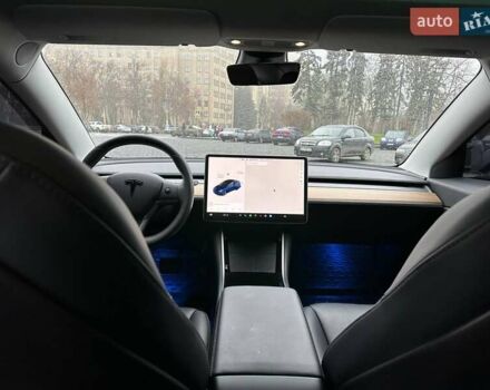 Синий Тесла Модель 3, объемом двигателя 0 л и пробегом 93 тыс. км за 20700 $, фото 16 на Automoto.ua