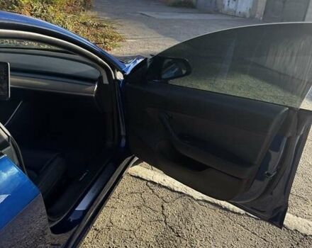 Тесла Модель 3 2020 у Кам'янське (Дніпродзержинськ) на Automoto.ua Синій Тесла Модель 3, об'ємом двигуна 0 л та пробігом 82 тис. км за 20000 $, фото 10 на Automoto.ua