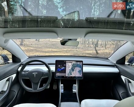 Синий Тесла Модель 3, объемом двигателя 0 л и пробегом 98 тыс. км за 19777 $, фото 25 на Automoto.ua