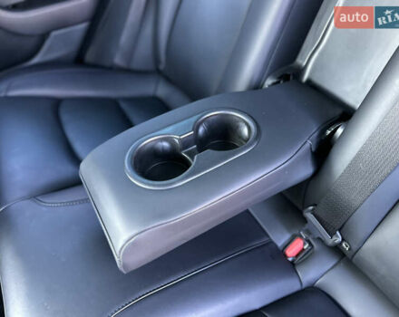 Синий Тесла Модель 3, объемом двигателя 0 л и пробегом 71 тыс. км за 17500 $, фото 95 на Automoto.ua