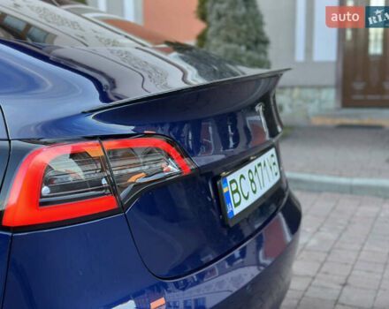 Синий Тесла Модель 3, объемом двигателя 0 л и пробегом 71 тыс. км за 17500 $, фото 44 на Automoto.ua