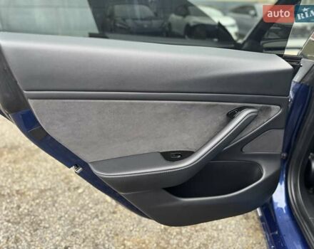 Синий Тесла Модель 3, объемом двигателя 0 л и пробегом 146 тыс. км за 19999 $, фото 14 на Automoto.ua