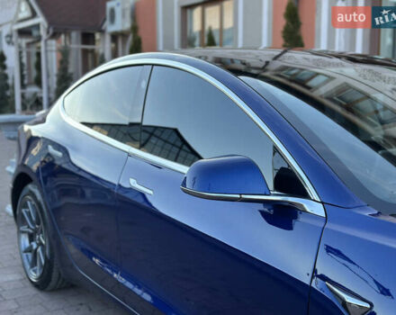Синий Тесла Модель 3, объемом двигателя 0 л и пробегом 71 тыс. км за 17500 $, фото 14 на Automoto.ua