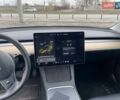 Синий Тесла Модель 3, объемом двигателя 0 л и пробегом 95 тыс. км за 15500 $, фото 7 на Automoto.ua