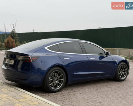 Синій Тесла Модель 3, об'ємом двигуна 0 л та пробігом 62 тис. км за 16990 $, фото 5 на Automoto.ua