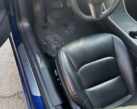 Синій Тесла Модель 3, об'ємом двигуна 0 л та пробігом 82 тис. км за 19500 $, фото 14 на Automoto.ua