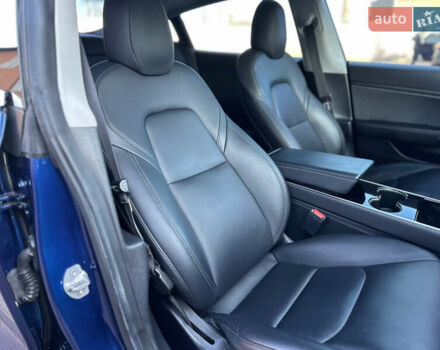 Синий Тесла Модель 3, объемом двигателя 0 л и пробегом 71 тыс. км за 17500 $, фото 80 на Automoto.ua