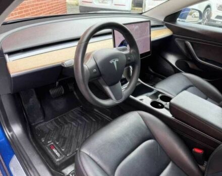 Синий Тесла Модель 3, объемом двигателя 0 л и пробегом 56 тыс. км за 13000 $, фото 11 на Automoto.ua