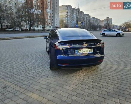 Синий Тесла Модель 3, объемом двигателя 0 л и пробегом 82 тыс. км за 21700 $, фото 4 на Automoto.ua