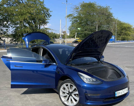 Тесла Модель 3 2020 у Одесі на Automoto.ua Синій Тесла Модель 3, об'ємом двигуна 0 л та пробігом 109 тис. км за 16000 $, фото 11 на Automoto.ua