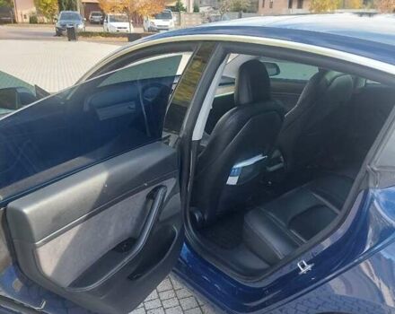 Тесла Модель 3 2020 у Львові на Automoto.ua Синій Тесла Модель 3, об'ємом двигуна 0 л та пробігом 95 тис. км за 17800 $, фото 10 на Automoto.ua