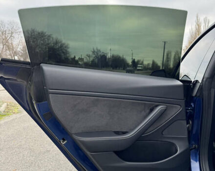 Синий Тесла Модель 3, объемом двигателя 0 л и пробегом 64 тыс. км за 19900 $, фото 17 на Automoto.ua