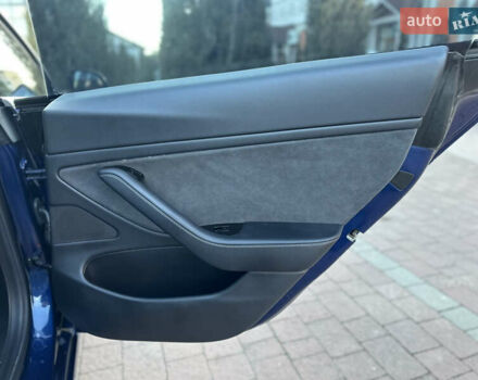 Синий Тесла Модель 3, объемом двигателя 0 л и пробегом 71 тыс. км за 17500 $, фото 83 на Automoto.ua