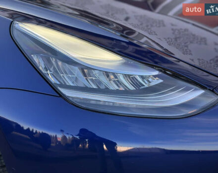 Синий Тесла Модель 3, объемом двигателя 0 л и пробегом 71 тыс. км за 17500 $, фото 19 на Automoto.ua