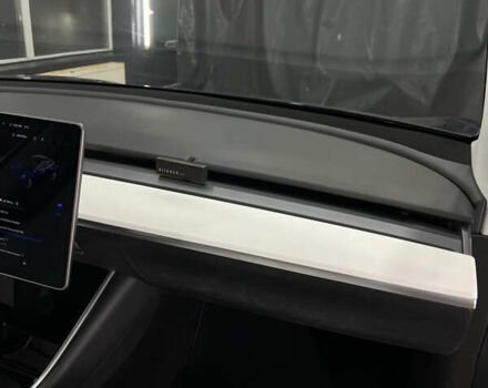 Синий Тесла Модель 3, объемом двигателя 0 л и пробегом 204 тыс. км за 15500 $, фото 19 на Automoto.ua