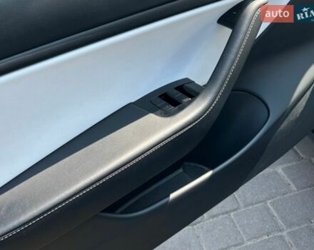 Синий Тесла Модель 3, объемом двигателя 0 л и пробегом 109 тыс. км за 18300 $, фото 18 на Automoto.ua