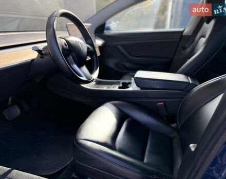 Синий Тесла Модель 3, объемом двигателя 0 л и пробегом 55 тыс. км за 13900 $, фото 30 на Automoto.ua