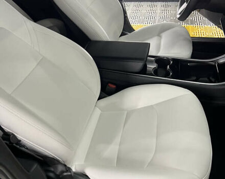 Синий Тесла Модель 3, объемом двигателя 0 л и пробегом 204 тыс. км за 15500 $, фото 18 на Automoto.ua