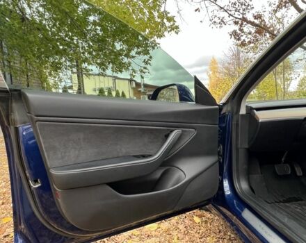 Синій Тесла Модель 3, об'ємом двигуна 0 л та пробігом 63 тис. км за 21500 $, фото 11 на Automoto.ua