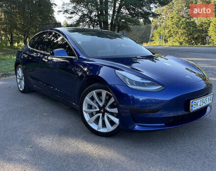 Синий Тесла Модель 3, объемом двигателя 0 л и пробегом 62 тыс. км за 13900 $, фото 5 на Automoto.ua