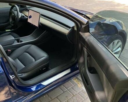 Синий Тесла Модель 3, объемом двигателя 0 л и пробегом 46 тыс. км за 18400 $, фото 7 на Automoto.ua
