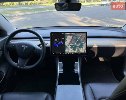 Синий Тесла Модель 3, объемом двигателя 0 л и пробегом 62 тыс. км за 13900 $, фото 15 на Automoto.ua