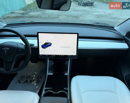 Синий Тесла Модель 3, объемом двигателя 0 л и пробегом 57 тыс. км за 17400 $, фото 4 на Automoto.ua