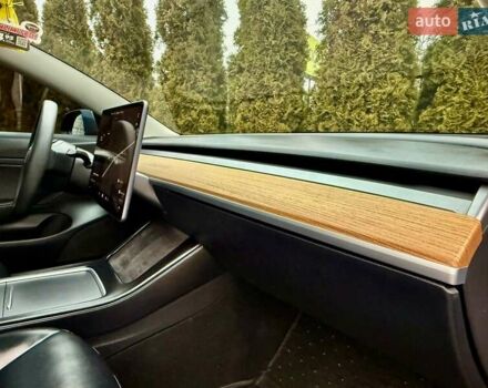 Синій Тесла Модель 3, об'ємом двигуна 0 л та пробігом 135 тис. км за 15800 $, фото 49 на Automoto.ua