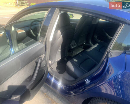 Синий Тесла Модель 3, объемом двигателя 0 л и пробегом 101 тыс. км за 20900 $, фото 11 на Automoto.ua