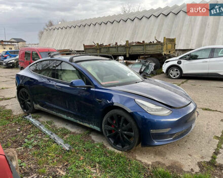 Синий Тесла Модель 3, объемом двигателя 0 л и пробегом 105 тыс. км за 19999 $, фото 2 на Automoto.ua