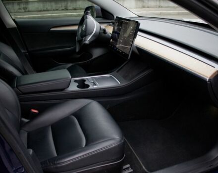 Синій Тесла Модель 3, об'ємом двигуна 0 л та пробігом 74 тис. км за 25700 $, фото 2 на Automoto.ua