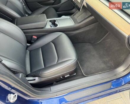 Тесла Модель 3 2021 у Луцьку на Automoto.ua Синій Тесла Модель 3, об'ємом двигуна 0 л та пробігом 59 тис. км за 19000 $, фото 11 на Automoto.ua