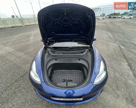 Синий Тесла Модель 3, объемом двигателя 0 л и пробегом 95 тыс. км за 18300 $, фото 1 на Automoto.ua