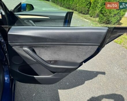 Синій Тесла Модель 3, об'ємом двигуна 0 л та пробігом 79 тис. км за 21800 $, фото 90 на Automoto.ua