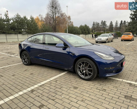 Синій Тесла Модель 3, об'ємом двигуна 0 л та пробігом 142 тис. км за 19999 $, фото 5 на Automoto.ua
