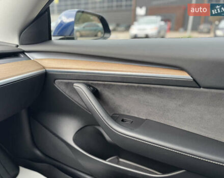 Синій Тесла Модель 3, об'ємом двигуна 0 л та пробігом 142 тис. км за 19999 $, фото 25 на Automoto.ua