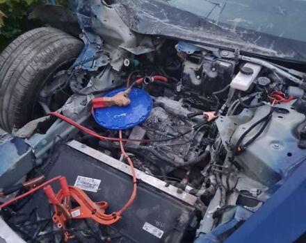 Синий Тесла Модель 3, объемом двигателя 0 л и пробегом 83 тыс. км за 9900 $, фото 6 на Automoto.ua