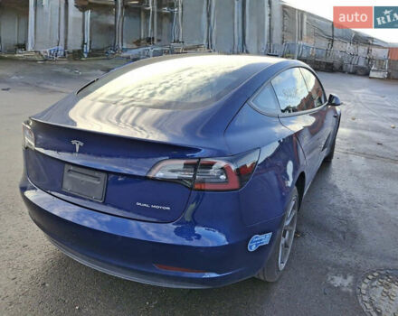 Синий Тесла Модель 3, объемом двигателя 0 л и пробегом 120 тыс. км за 18000 $, фото 1 на Automoto.ua