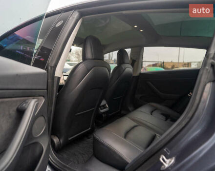 Синий Тесла Модель 3, объемом двигателя 0 л и пробегом 103 тыс. км за 20900 $, фото 20 на Automoto.ua