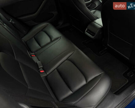 Тесла Модель 3 2021 в Киеве на Automoto.ua Синий Тесла Модель 3, объемом двигателя 0 л и пробегом 62 тыс. км за 22400 $, фото 13 на Automoto.ua