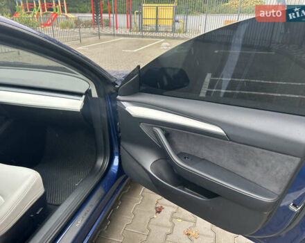 Синій Тесла Модель 3, об'ємом двигуна 0 л та пробігом 64 тис. км за 21500 $, фото 12 на Automoto.ua